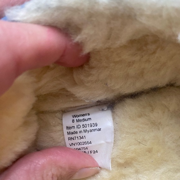 L.L. Bean Venetian Wicked good slippers - Picture 15 of 16